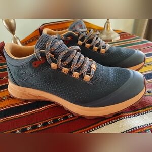 Ladies L.L Bean Elevation Hiking Shoes